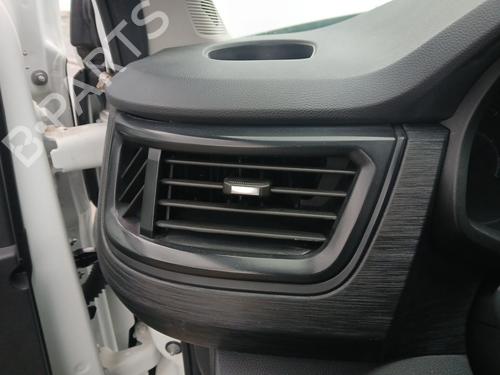 Luftventil RENAULT TRAFIC III Van (FG_) 2.0 dCi 110 (FGMW) (110 hp) 30708098