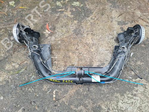 Bagaksel RENAULT TWINGO III (BCM_, BCA_) 1.0 SCe 65 (BCMJ) (65 hp) 30710483