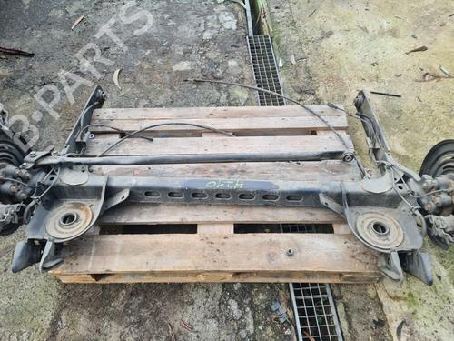 Używane Oś tylna RENAULT TRAFIC III Van (FG_) 1.6 dCi 120 (FGMK) (121 hp) 29923260