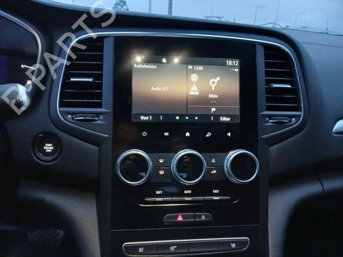 Used Radio RENAULT MEGANE IV Hatchback (B9A/M/N_) 1.3 TCe 100 (B9N8) (102 hp) 30720907