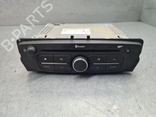 Used Radio RENAULT KANGOO / GRAND KANGOO II (KW0/1_) 1.5 dCi 95 (KW16) (95 hp) 27896857