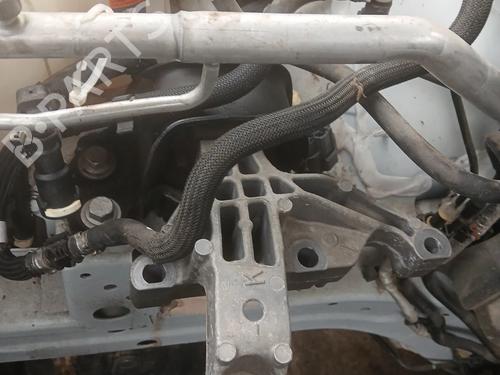 Used Engine mount RENAULT KADJAR (HA_, HL_) 1.5 BLUE dCi 115 (HLA6) (116 hp) 30747577