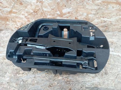 BP30775176O1 main image