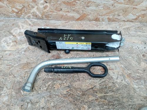 Altro AUDI A1 (8X1, 8XK) 1.4 TDI (90 hp) 30776179