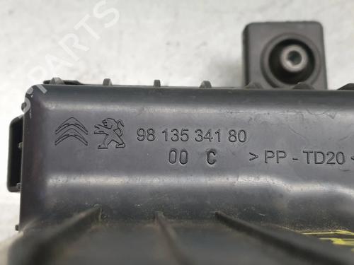 Air filter box PEUGEOT 208 I (CA_, CC_) 1.2 PureTech 82 | BP30795564M87