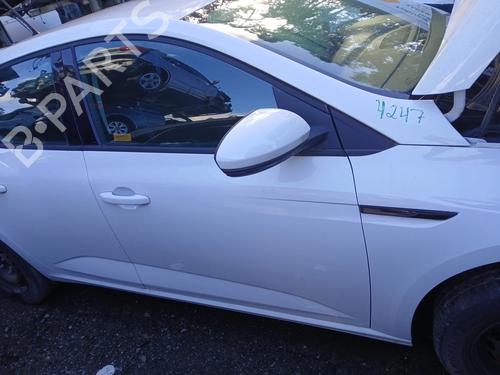 Used Right front door RENAULT MEGANE IV Hatchback (B9A/M/N_) 1.5 Blue dCi 115 (B9A6) (116 hp) 30967648