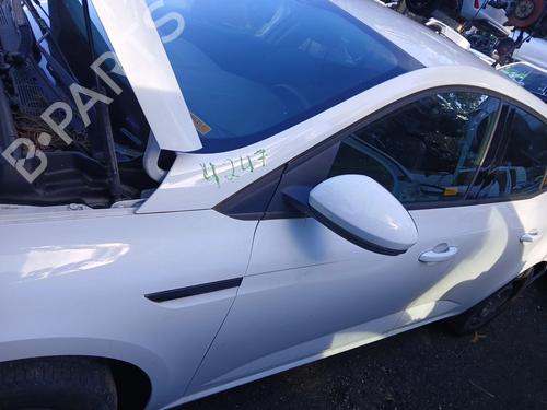 Used Left front door RENAULT MEGANE IV Hatchback (B9A/M/N_) 1.5 Blue dCi 115 (B9A6) (116 hp) 30967649