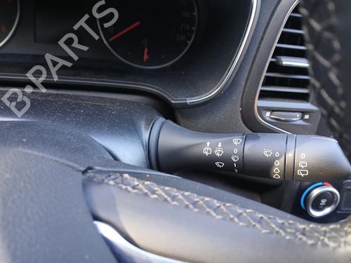 Steering column stalk RENAULT MEGANE IV Hatchback (B9A/M/N_) 1.5 Blue dCi 115 (B9A6) | BP30967686I23