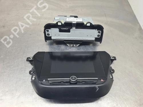 Used Radio OPEL CORSA F (P2JO) 1.2 (68) (101 hp) 31040465