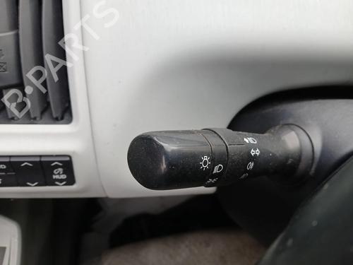 Commodo Essuie Glace / Phare TOYOTA PRIUS PLUS (_W4_) 1.8 Hybrid (ZVW40W, ZVW41W) (136 hp) 31040506