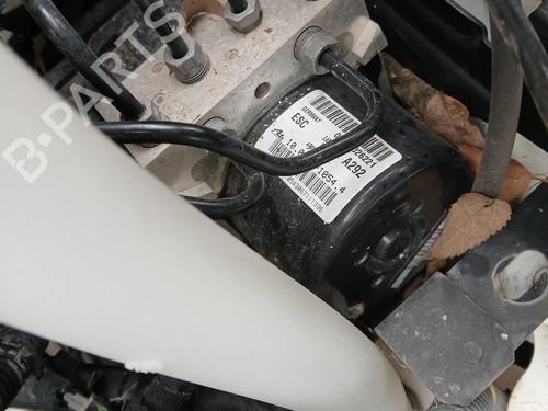 Used ABS pump FIAT DOBLO Cargo (263_) 1.3 D Multijet (263WXU1A, 263ZXU1A, 263WYB1A, 263ZYB1A) (95 hp) 31042876