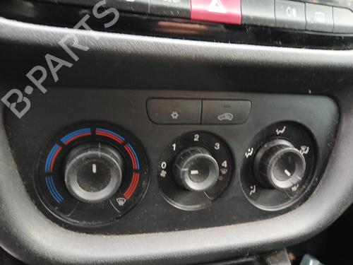 Used Climate control FIAT DOBLO Cargo (263_) 1.3 D Multijet (263WXU1A, 263ZXU1A, 263WYB1A, 263ZYB1A) (95 hp) 31044791