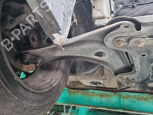 Højre fortil bærearm PEUGEOT 208 I (CA_, CC_) 1.6 BlueHDi 100 (100 hp) 31082144