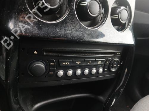 Bilradio CITROËN C3 II (SC_) 1.2 VTi 82 (82 hp) 31083196