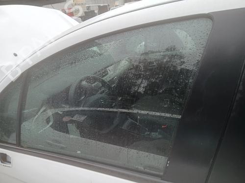 Dør rude ventre foran CITROËN C3 II (SC_) 1.2 VTi 82 (82 hp) 31083218