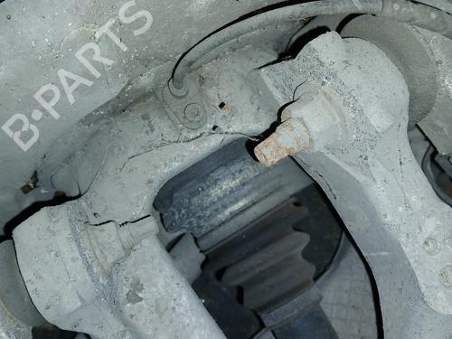 Used Right rear steering knuckle BMW X6 (E71, E72) xDrive 40 d (306 hp) 31083562