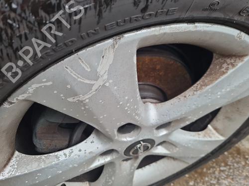 Fusee links voor OPEL ASTRA J (P10) 2.0 CDTI (68) (160 hp) 31083617