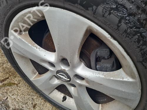 Fusee rechts voor OPEL ASTRA J (P10) 2.0 CDTI (68) (160 hp) 31083616