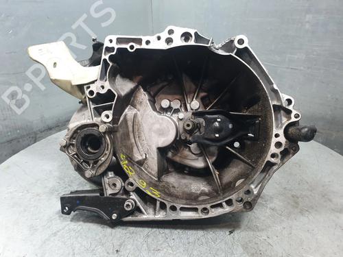 Versnellingsbak PEUGEOT 208 I (CA_, CC_) 1.6 HDi / BlueHDi 75 (75 hp) 31127745