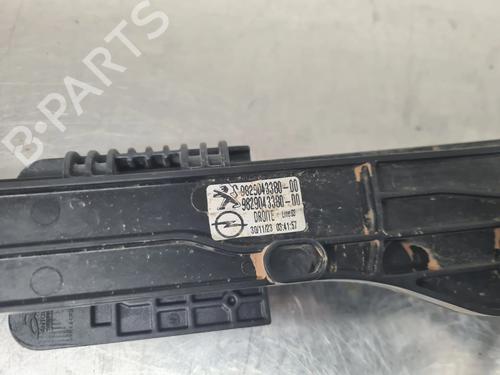 Rudehejsemekanisme Højre foran PEUGEOT 208 II (UB_, UP_, UW_, UJ_) 1.2 PureTech 100 | BP31132526C23 