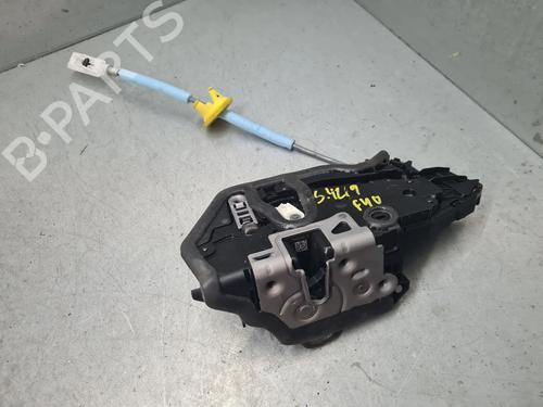 Venstre bagtil lås BMW 1 (F40) 116 d (116 hp) 30090134