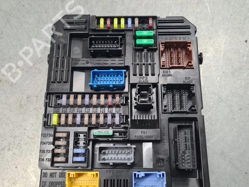 Caja reles / fusibles CITROËN GRAND C4 SPACETOURER (3A_, 3E_) 1.2 PureTech 130 (131 hp) 31282039