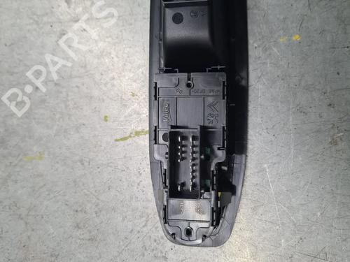 Left front window switch PEUGEOT 208 I (CA_, CC_) 1.2 THP 110 | BP30106528I27