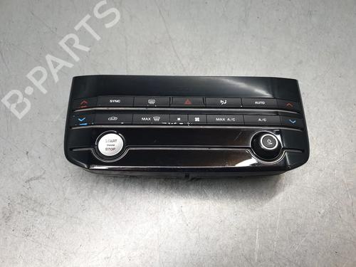 Used Climate control JAGUAR XE (X760) 2.0 D (180 hp) 31294579