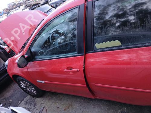 Used Left front door RENAULT CLIO III (BR0/1, CR0/1) 1.5 dCi (88 hp) 31309209