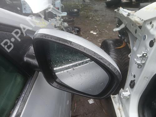 Used Right mirror RENAULT MEGANE IV Hatchback (B9A/M/N_) 1.5 dCi 110 (B9A3) (110 hp) 31334875