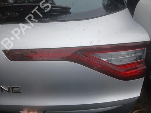 Feu de coffre droit RENAULT MEGANE IV Hatchback (B9A/M/N_) 1.5 dCi 110 (B9A3) (110 hp) 31334886