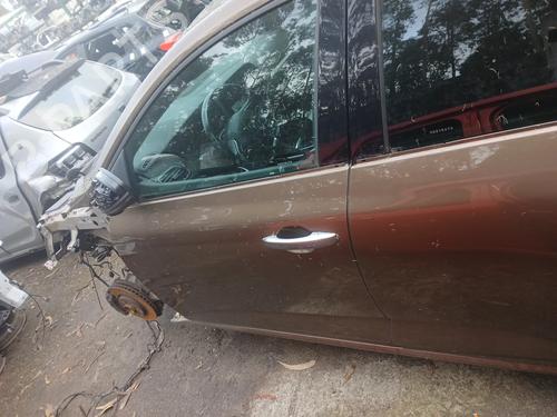 Used Left front door RENAULT MEGANE IV Hatchback (B9A/M/N_) 1.6 dCi 130 (B9A4) (130 hp) 31355181