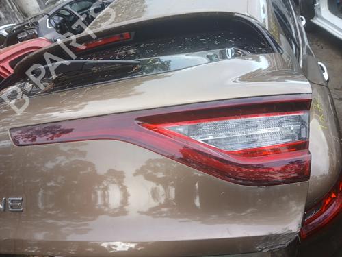 Used Right tailgate light RENAULT MEGANE IV Hatchback (B9A/M/N_) 1.6 dCi 130 (B9A4) (130 hp) 31355195