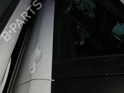 Used Left front door TOYOTA YARIS (_P13_) 1.5 Hybrid (NHP130_, NHP130) (101 hp) 31364739