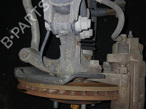 Used Right front steering knuckle TOYOTA YARIS (_P13_) 1.5 Hybrid (NHP130_, NHP130) (101 hp) 31364764
