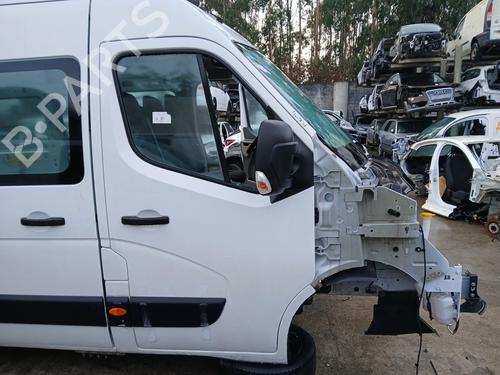 Used Right front door RENAULT MASTER III Bus (JV) 2.3 dCi 150 FWD (JV0F, JV03) (150 hp) 31370069