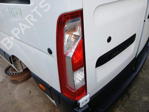 Farolim esquerdo RENAULT MASTER III Bus (JV) 2.3 dCi 150 FWD (JV0F, JV03) (150 hp) 31370085