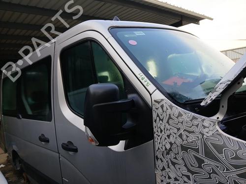 Right front door RENAULT MASTER III Bus (JV) 2.3 dCi 135 FWD (JV0N, JV08) | BP31370445C3