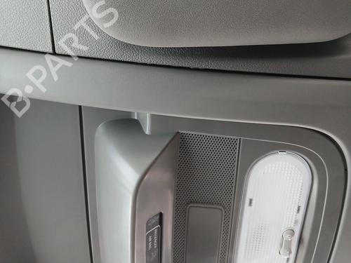 Plafonnier RENAULT MASTER III Bus (JV) 2.3 dCi 135 FWD (JV0N, JV08) (136 hp) 31370484