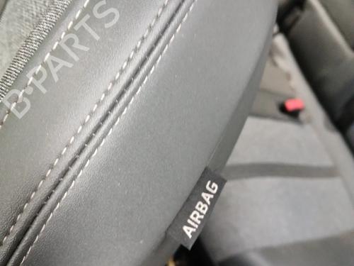 Used Left seat airbag PEUGEOT 3008 II SUV (MC_, MR_, MJ_, M4_) 1.5 BlueHDi 130 (131 hp) 31371134