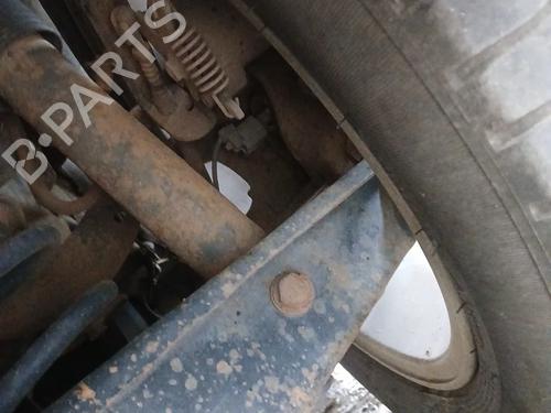 Used Right rear steering knuckle TOYOTA AURIS (_E18_) 2.0 D-4D (ADE186_, ADE186R) (124 hp) 31381908