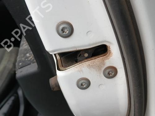 Højre fortil lås TOYOTA AURIS (_E18_) 2.0 D-4D (ADE186_, ADE186R) (124 hp) 31381872