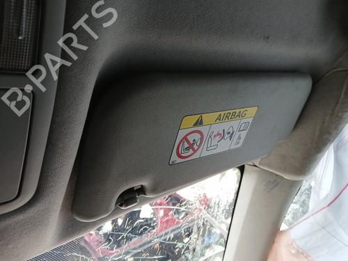 Højre solskærm TOYOTA AURIS (_E18_) 2.0 D-4D (ADE186_, ADE186R) (124 hp) 31381919