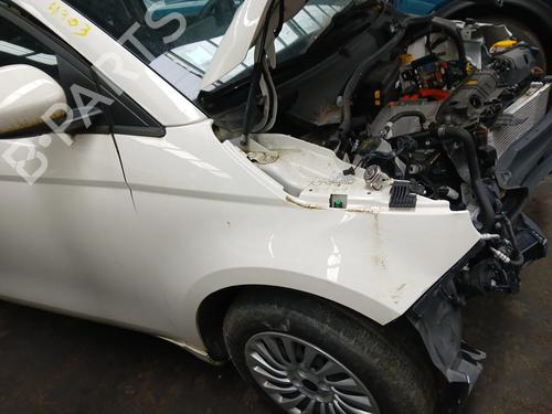 Used Right front fenders FIAT 500e (332_) Elektro 3+1 (FA1) (118 hp) 31591030
