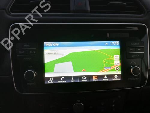 Used Radio NISSAN LEAF (ZE1) Electric (150 hp) 31599755