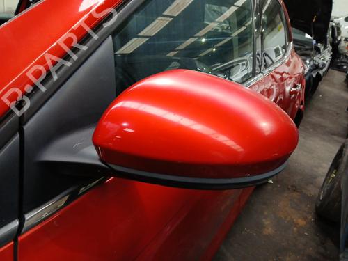 Retrovisor esquerdo RENAULT MEGANE IV Hatchback (B9A/M/N_) 1.5 Blue dCi 115 (B9A6) (116 hp) 31644995