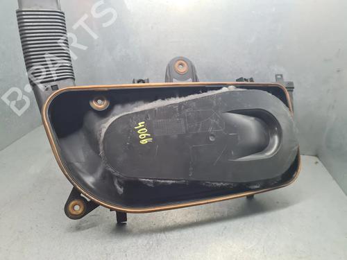 Used Air filter box BMW 5 Touring (F11) 535 d (299 hp) 28795251