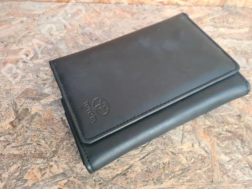 Autre TOYOTA YARIS (_P13_) 1.5 Hybrid (NHP130_, NHP130) (101 hp) 31645051