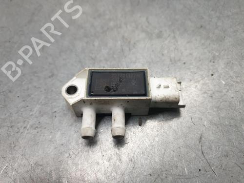 Autre DACIA DUSTER (HM_) 1.5 dCi 115 (HMAD) (116 hp) 31668187