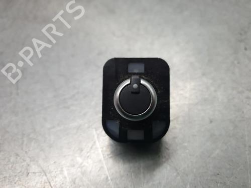 Commutateur AUDI A3 Sportback (8VA, 8VF) 2.0 TDI (150 hp) 31707686